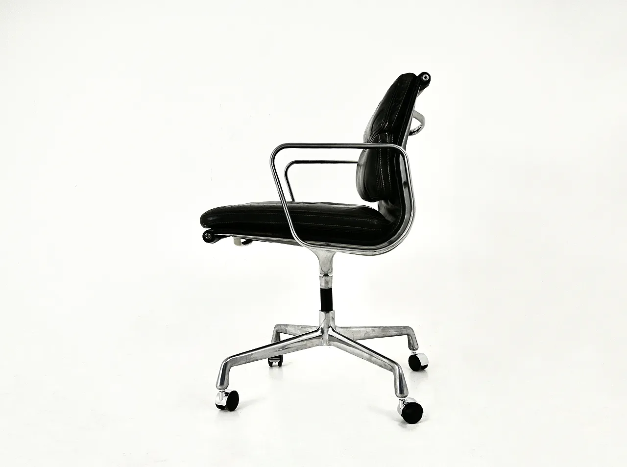 Sedia per pad morbidi di Charles e Ray Eames per Herman Miller, anni '70 5