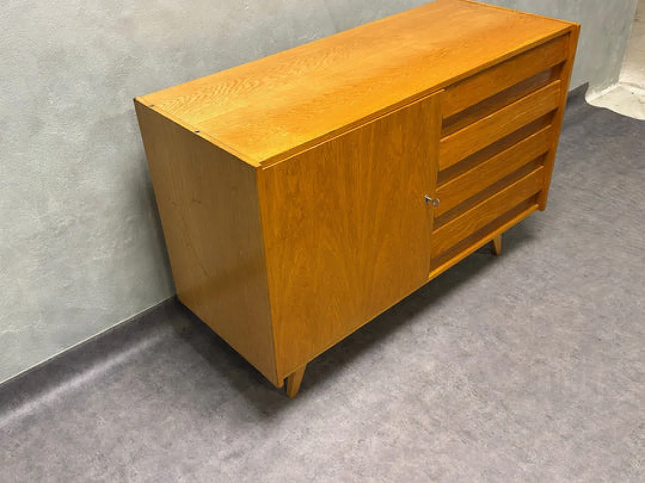 Credenza U‑458 in legno, anni '60 3