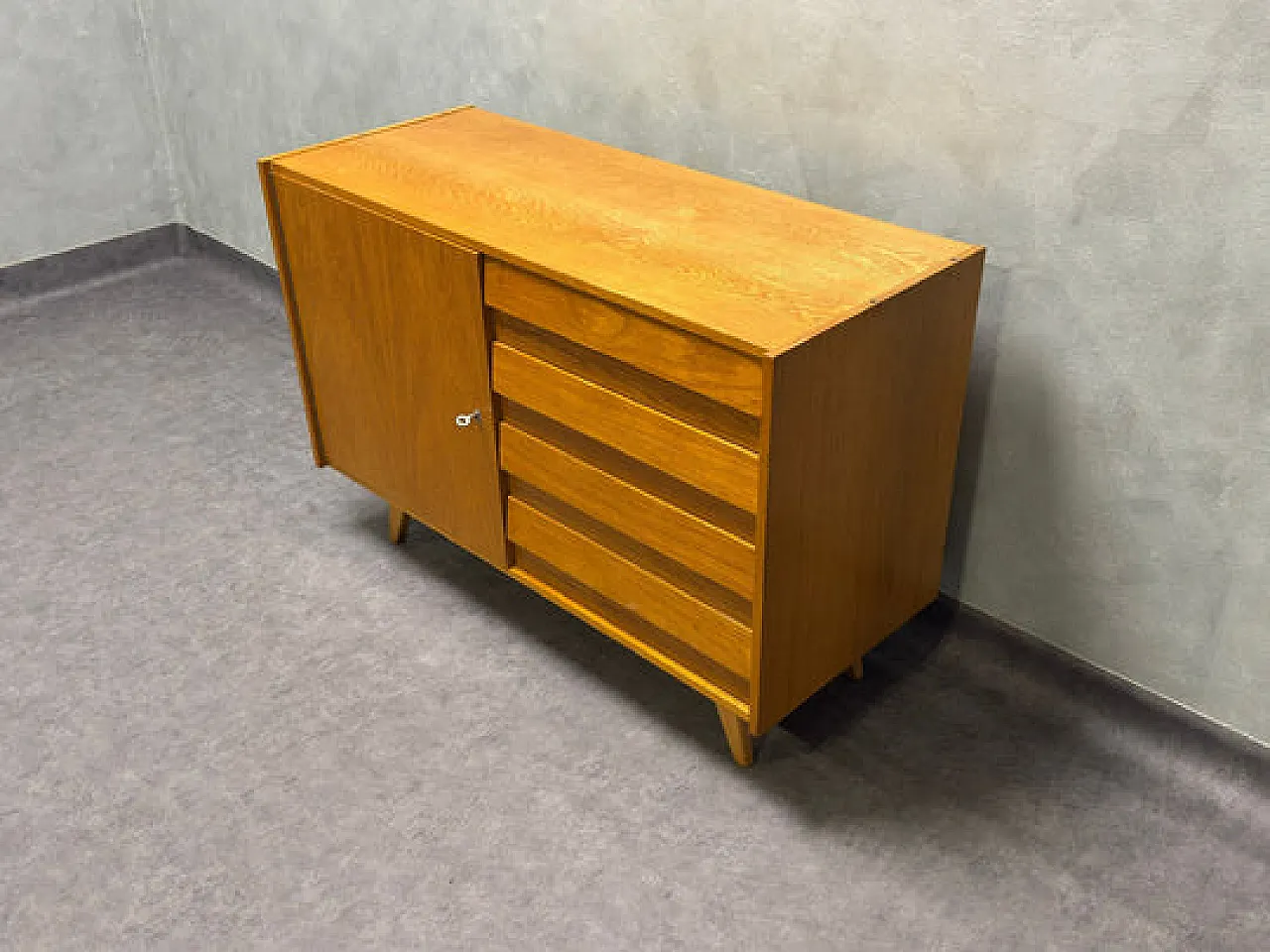 Credenza U‑458 in legno, anni '60 6