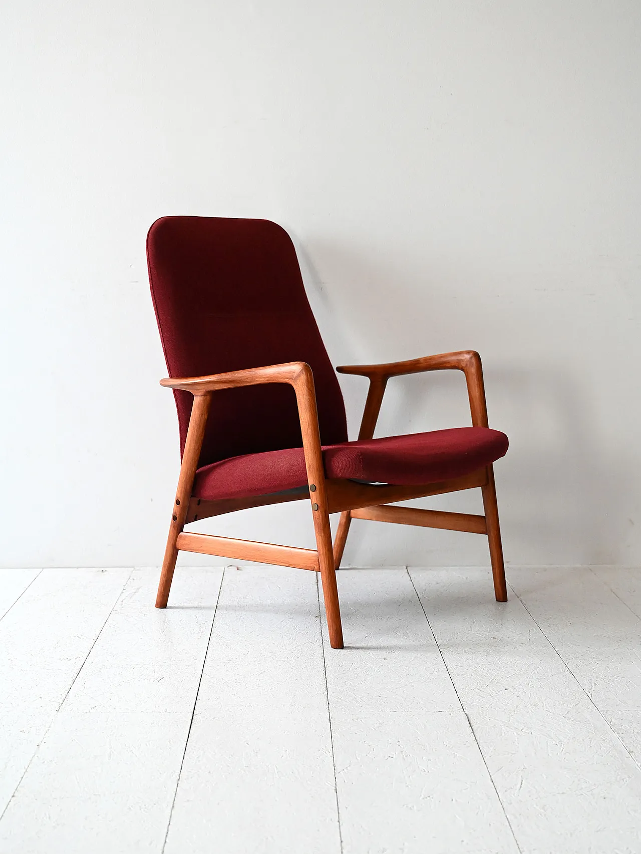 Poltrona vintage scandinava della linea Studio 1