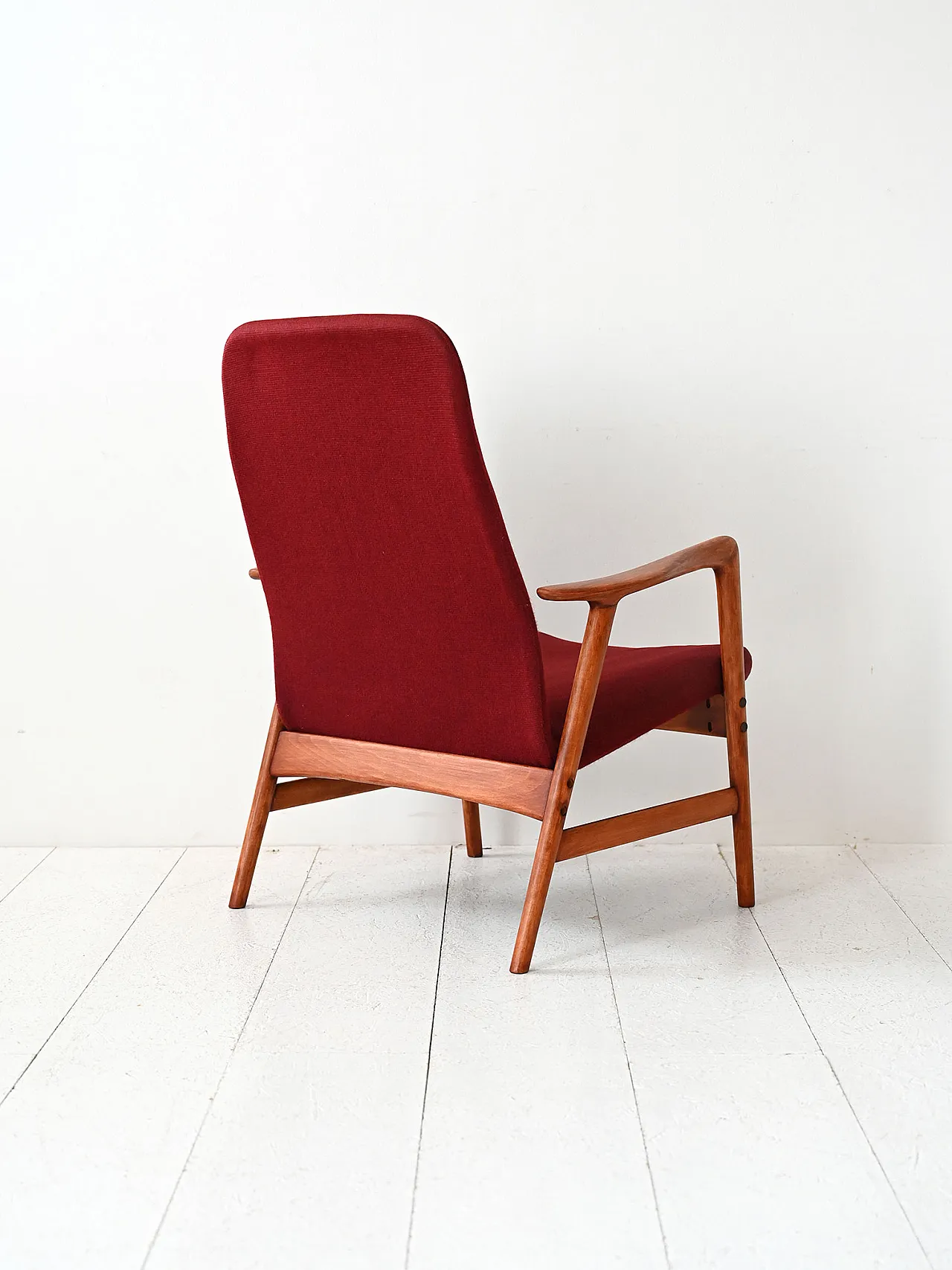 Poltrona vintage scandinava della linea Studio 4