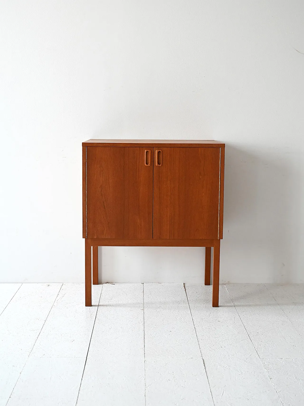 Scandinavian container in the 1960s Teak 2