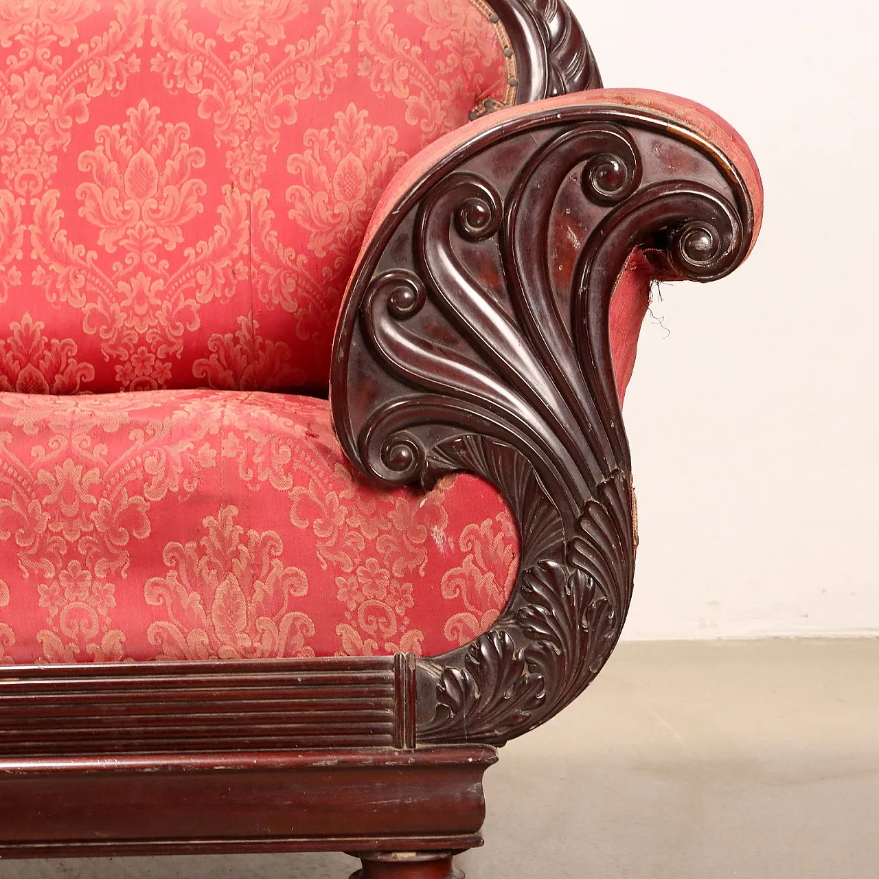 Carved mahogany sofa with pink brocade fabric, 19th century 6