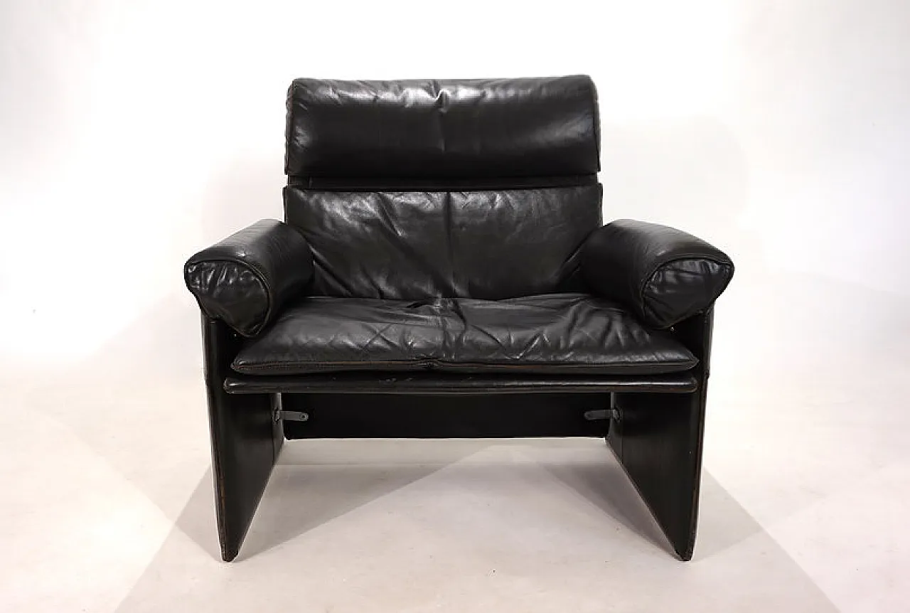Leather armchair by Giovanni Offredi for Saporiti, 1970s 6