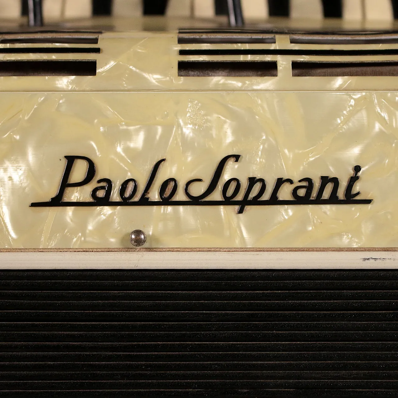 Mother-of-pearl effect bakelite Paolo Soprani accordion, 1940s 5