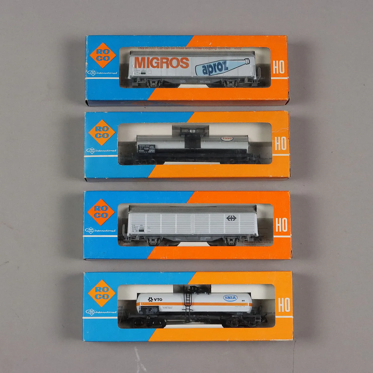 18 Roco HO wagons, 20th century 6