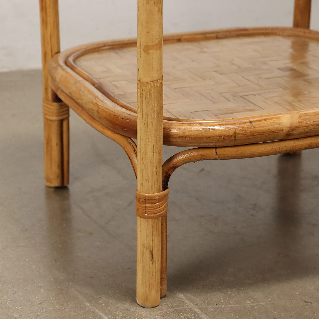 Coppia di Tavolini da salotto in bambù e giunco, anni '80 4