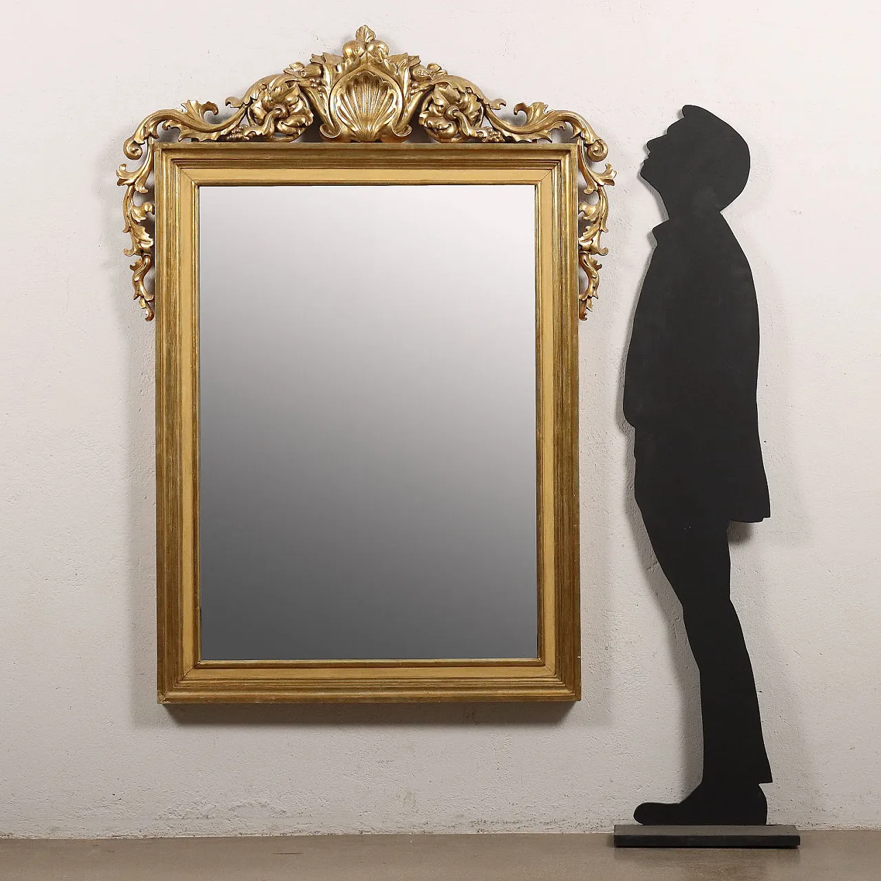 Gilt mirror with carved & pierced cimasa with shell, 19th century 2