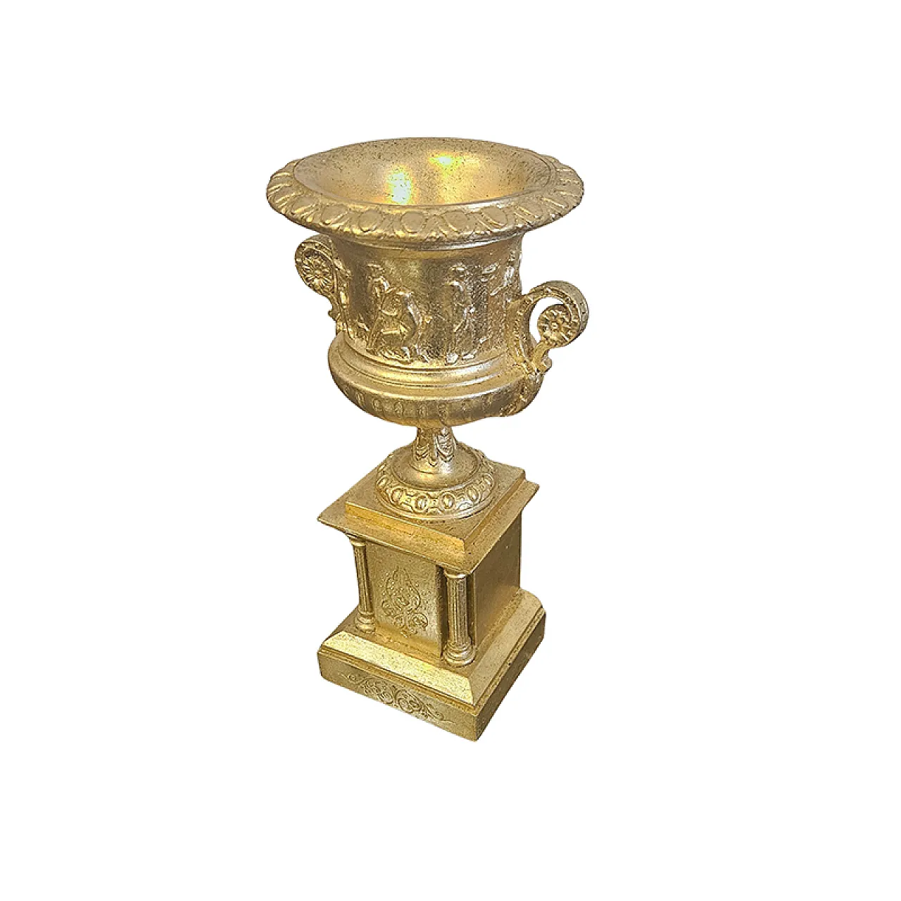 Vaso in stucco dorato 6