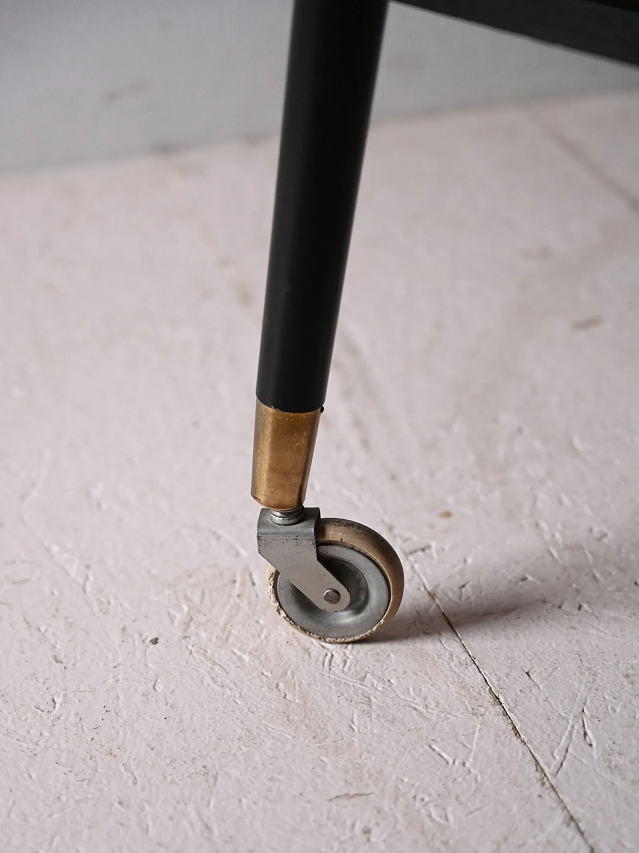 Scandinavian Scandinavian Teak Coffee Table with Rolle 6