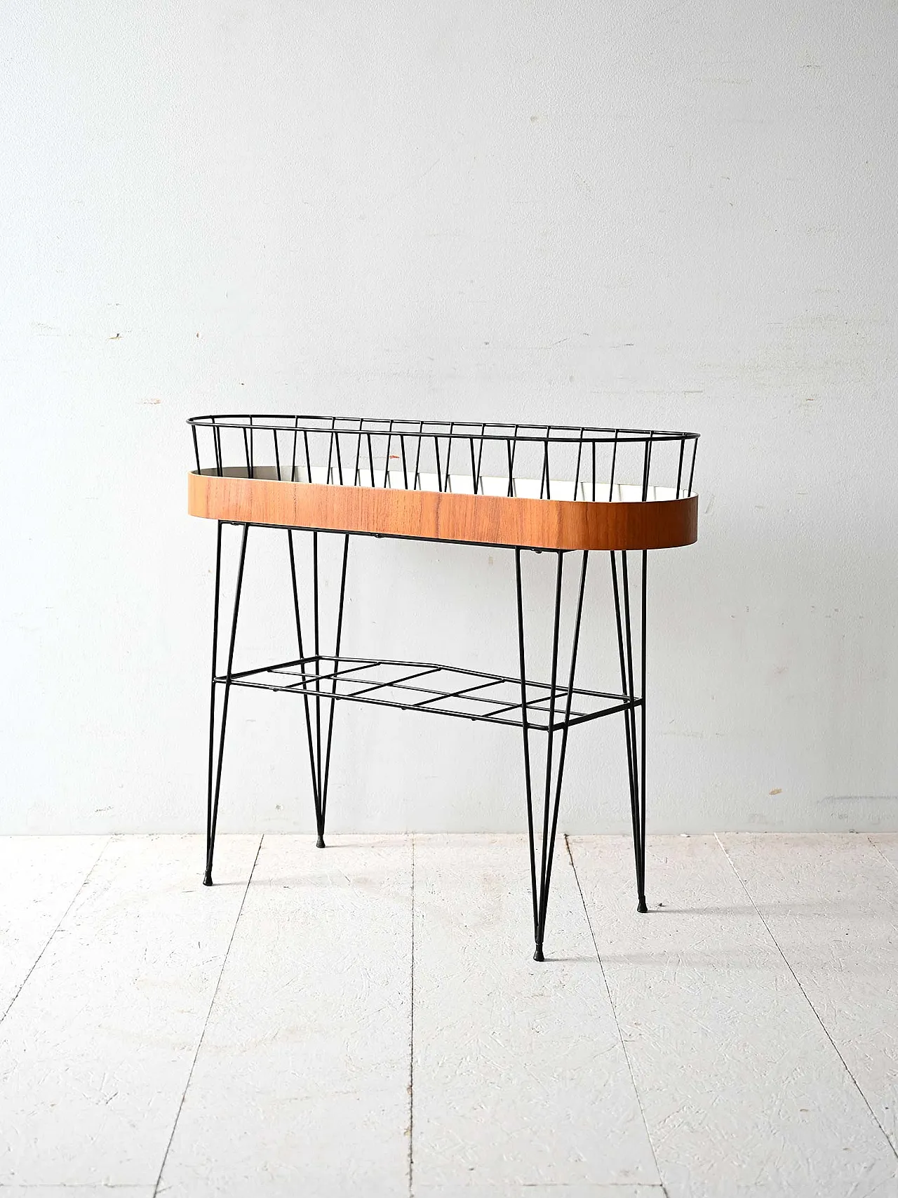 Portafiori scandinavo anni ’60 in teak e metallo 4