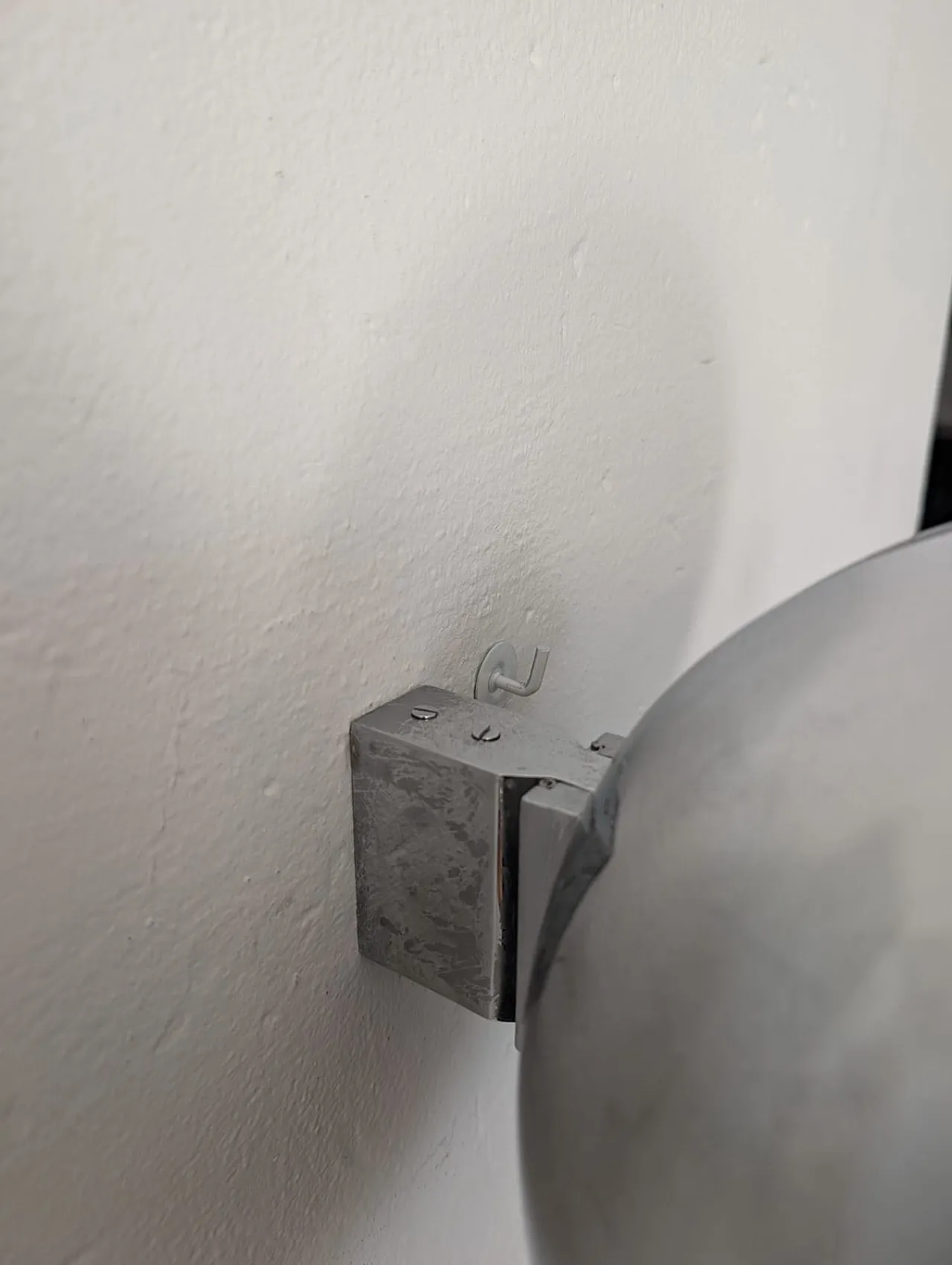 Fontana Arte’s Diaframma Sconce, 60s 10