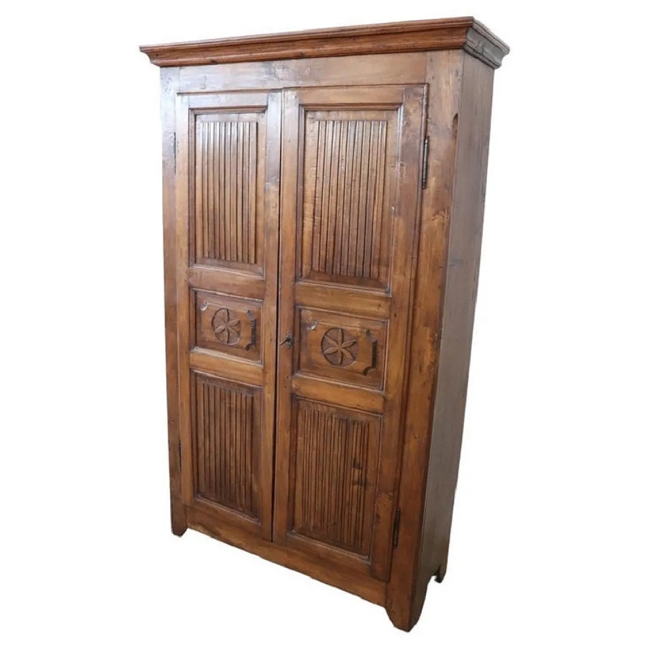 Solid poplar wardrobe, early 19th century 1