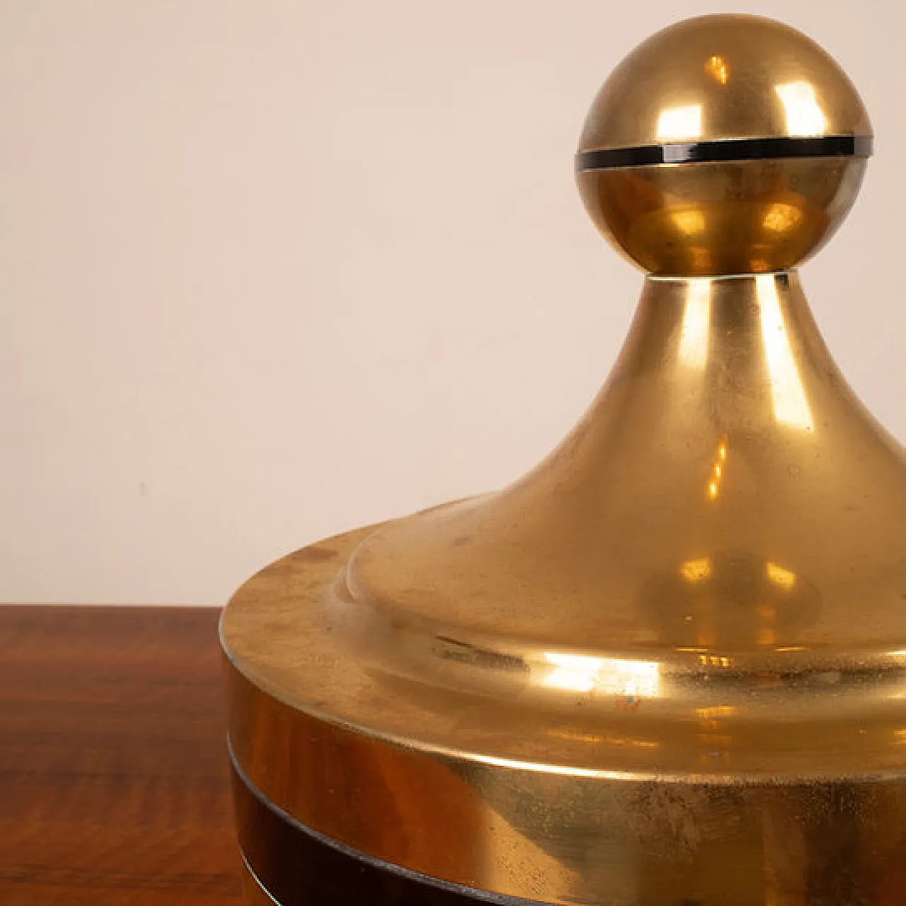 Scatola in ottone e plexiglass di Renato Meneghetti per DDD, anni '70 11