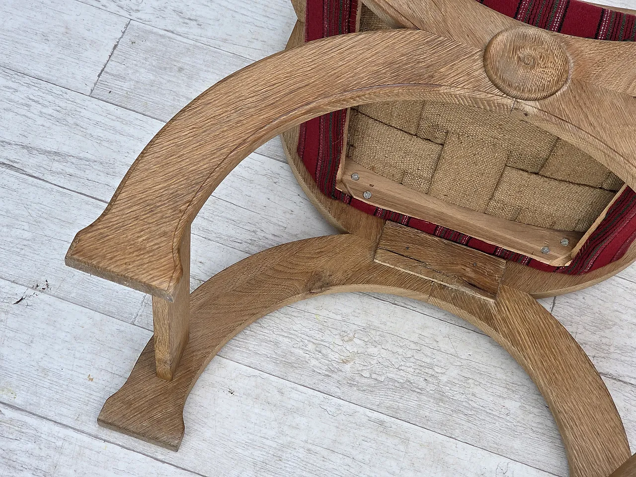 Poltrona danese, lana di mobili rossi originale, legno di quercia solida, anni '70 18