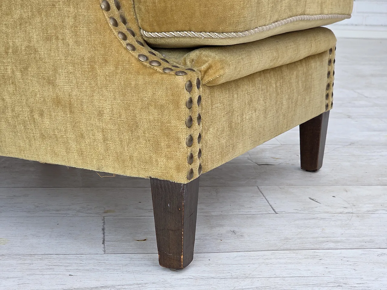 Poltrona danese, velluto, anni '60 2