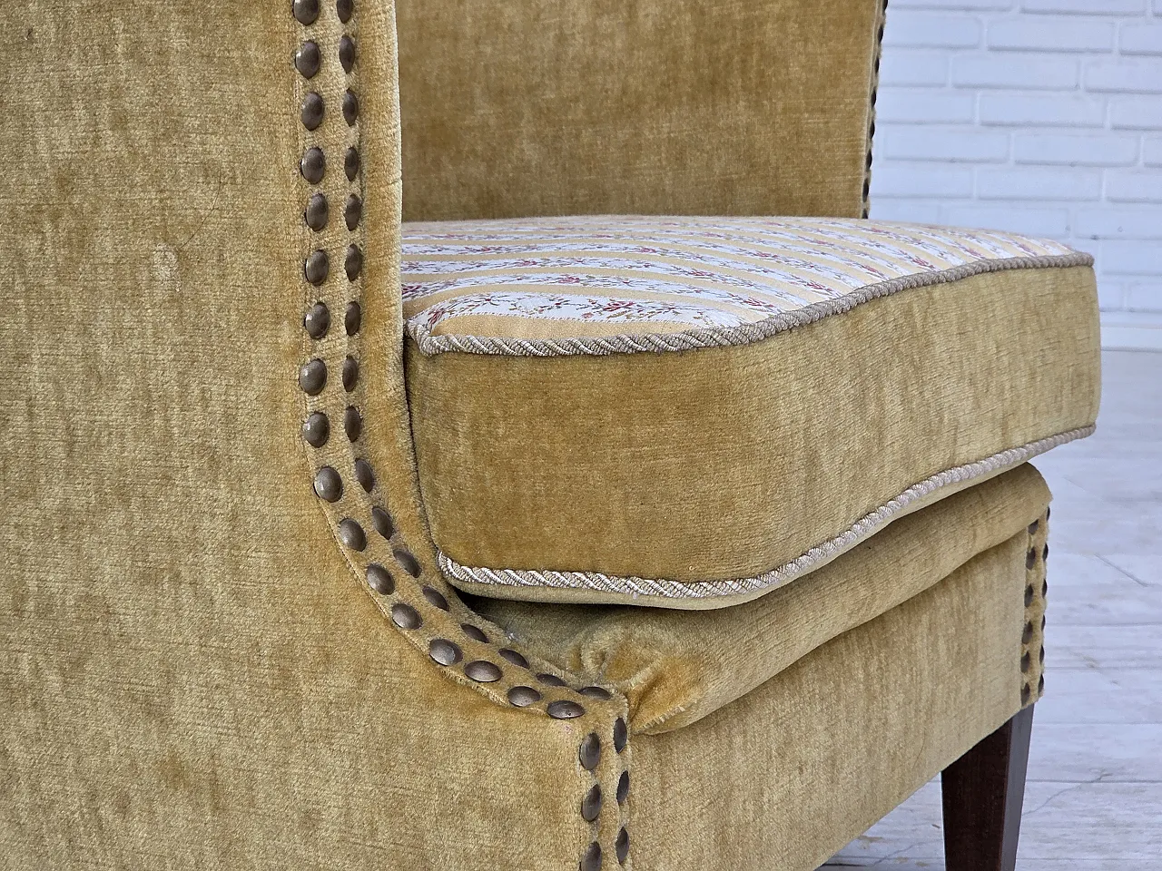 Poltrona danese, velluto, anni '60 3