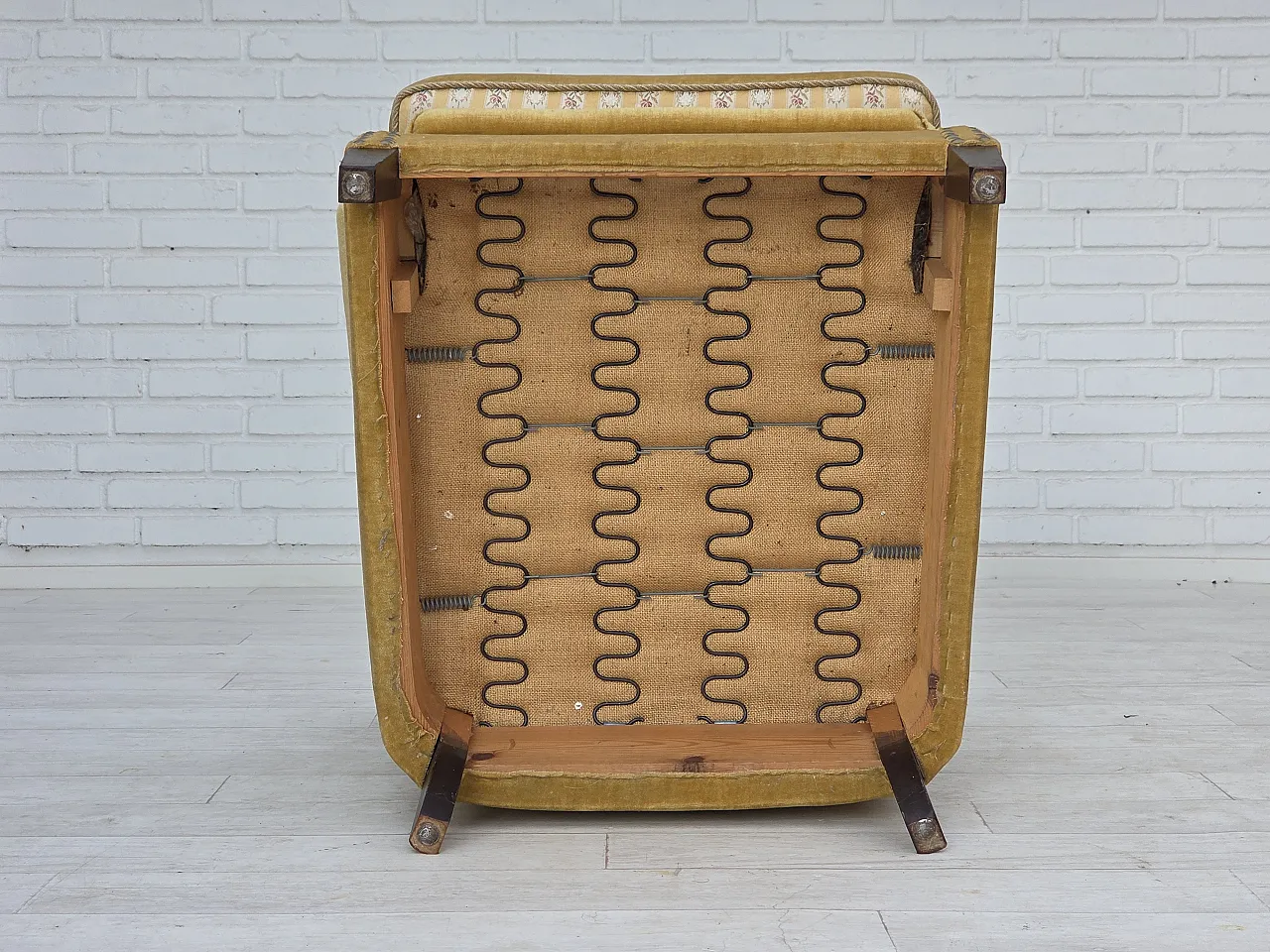 Poltrona danese, velluto, anni '60 16