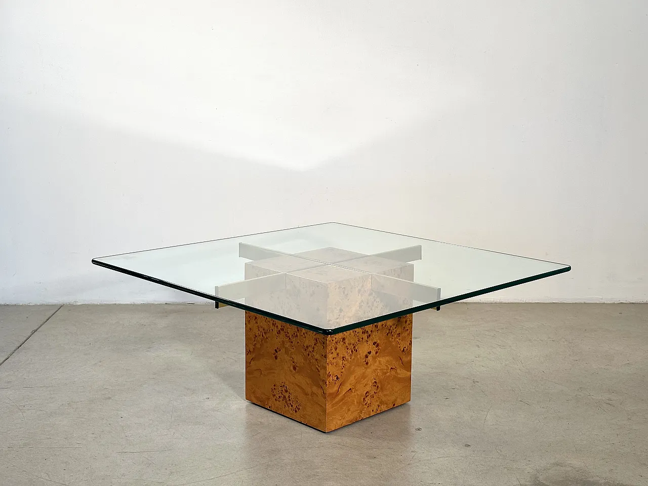 Radic table and 70s brass 7