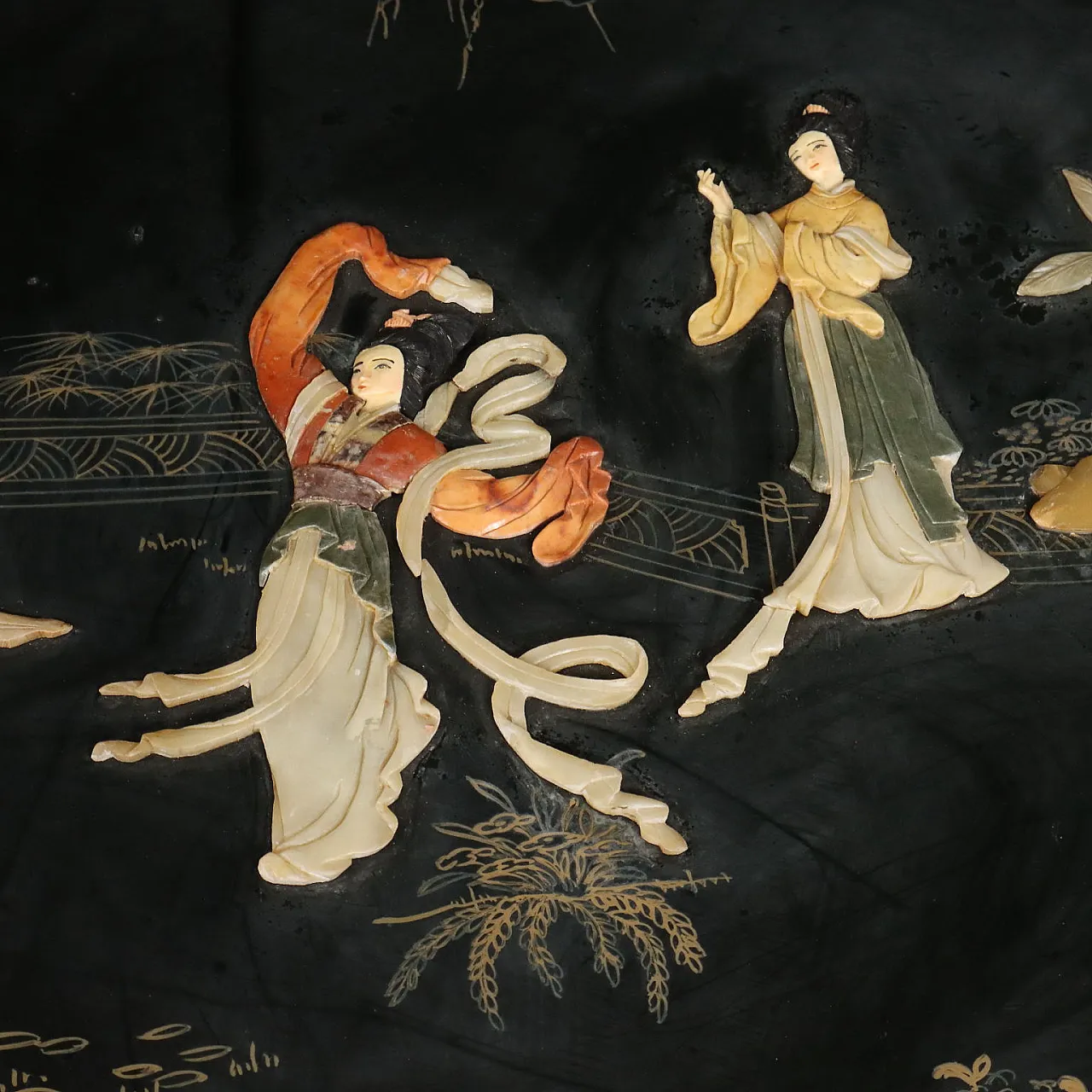 Pair of wooden coffee tables with gold-painted oriental motifs 6