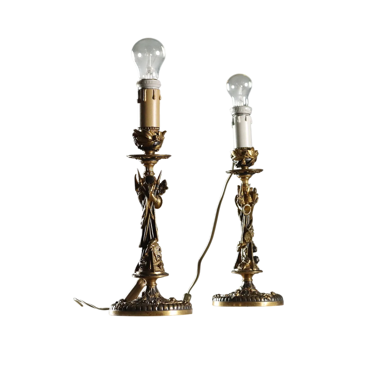 Coppia di candelieri in bronzo brunito e dorato, '900 11