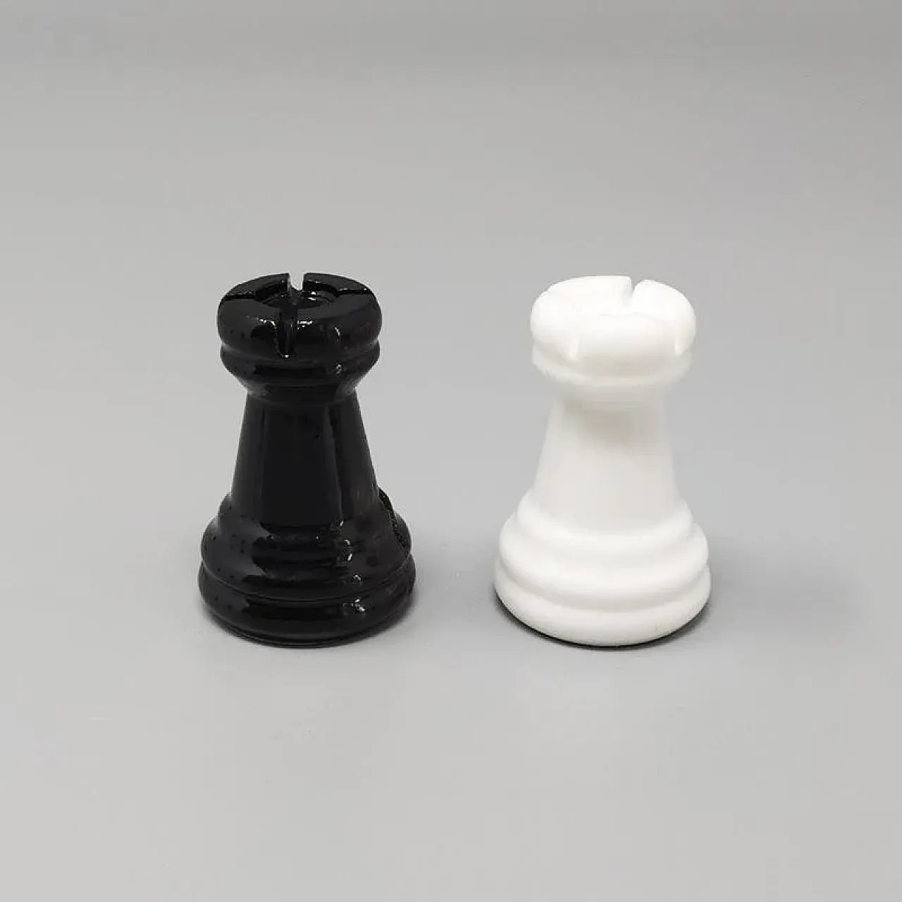 Black and white chess set in Volterra alabaster, 1970s 10