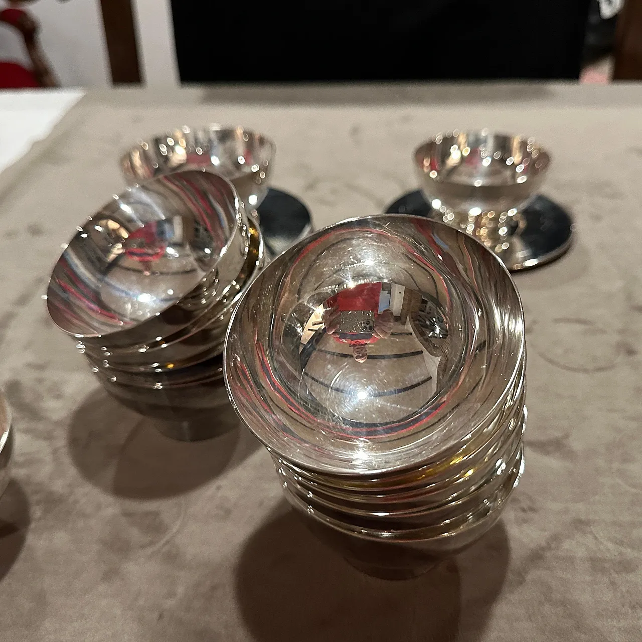 12 Minimalist ice cream bowls and plates by Lino Sabattini, 1980s 5