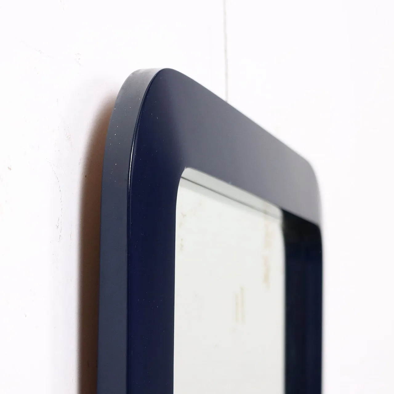 Specchio in legno laccato e vetro, anni '70 7