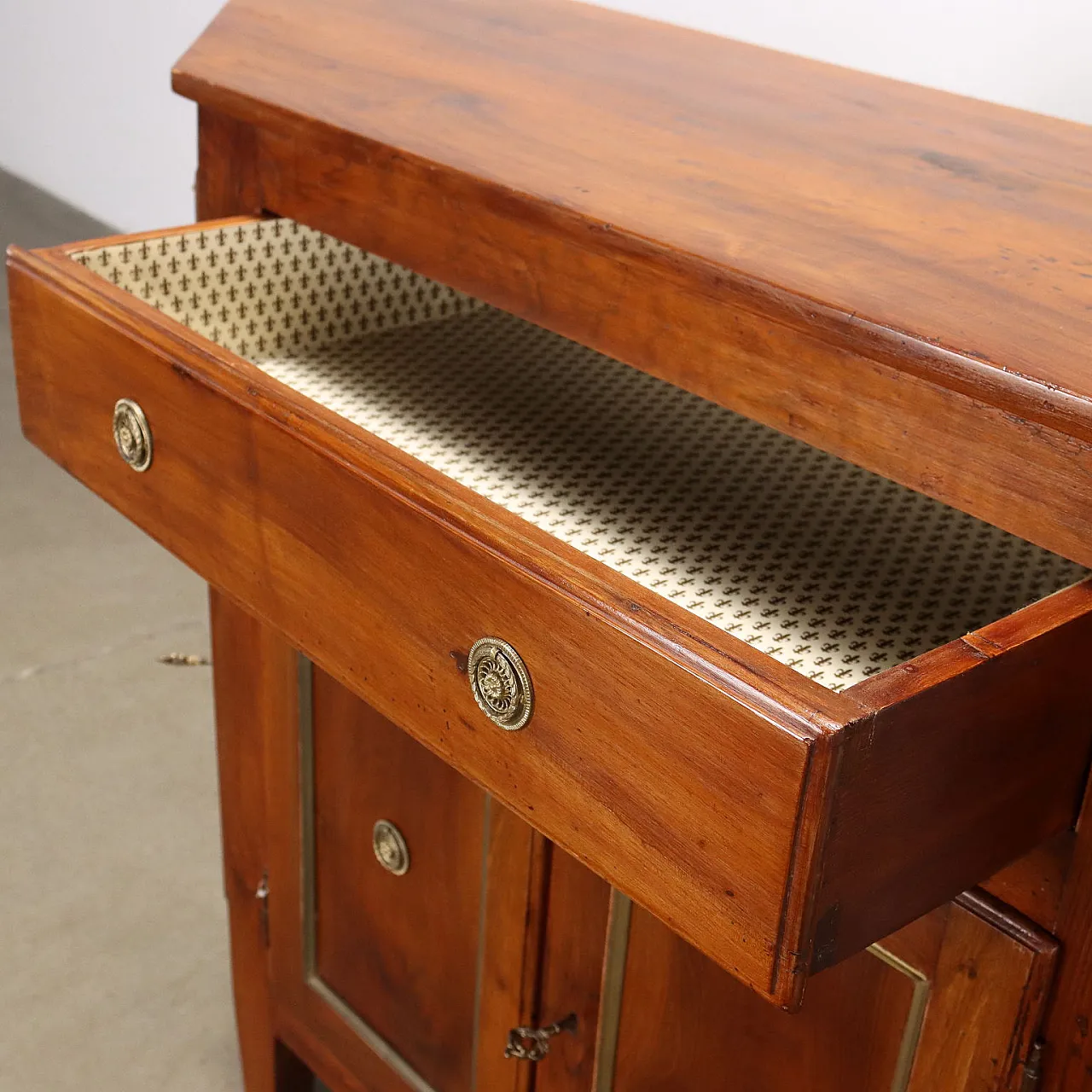 Credenza scantonata in legno, '900 6