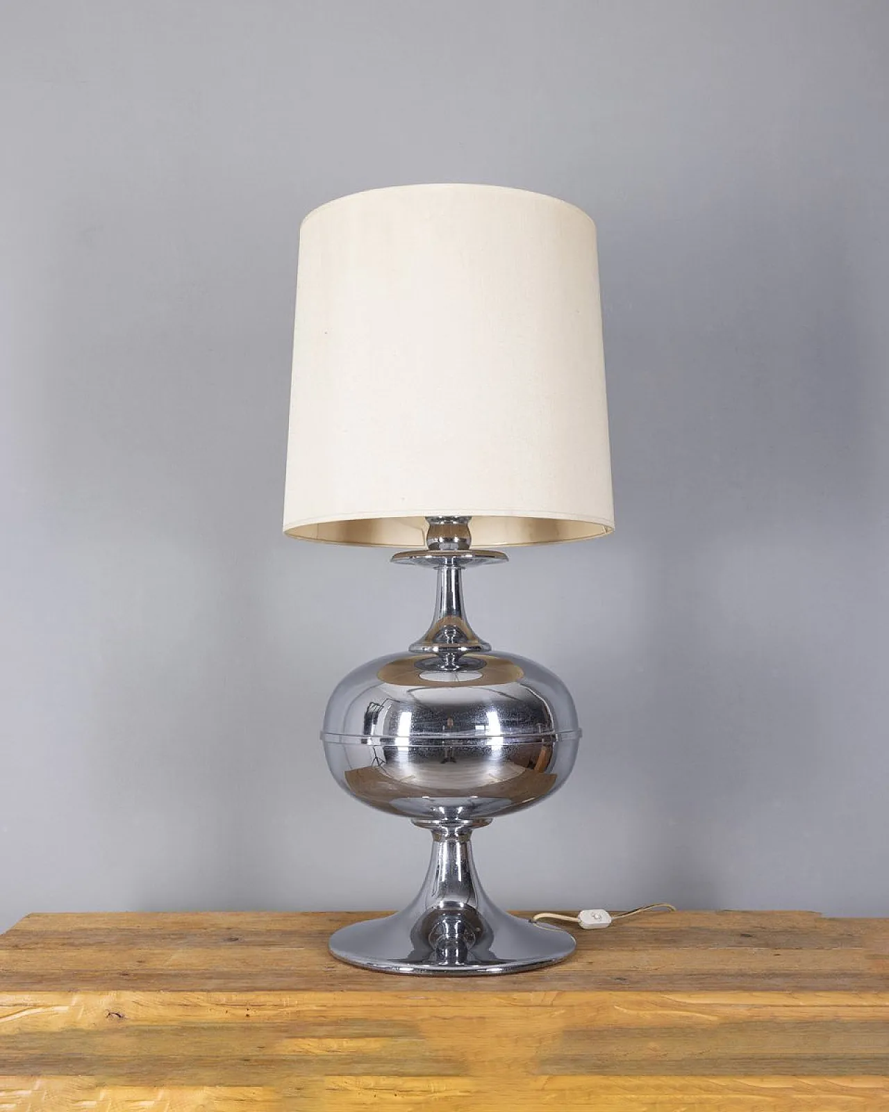 Lampada da tavolo grande in metallo cromato, anni '70 1