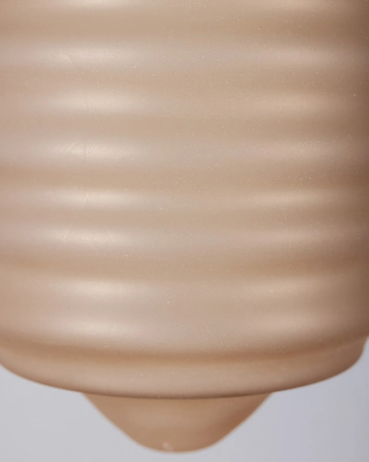 Lampada a sospensione in vetro rosa, anni '50 4