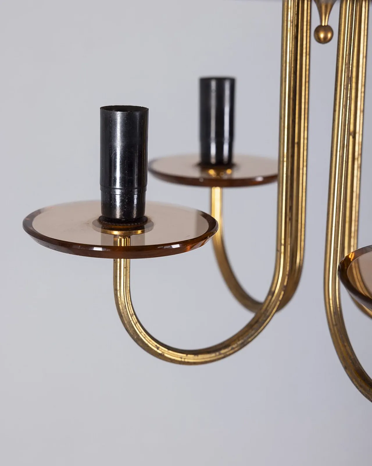 Lampadario in ottone e vetro rosa, anni '50 4