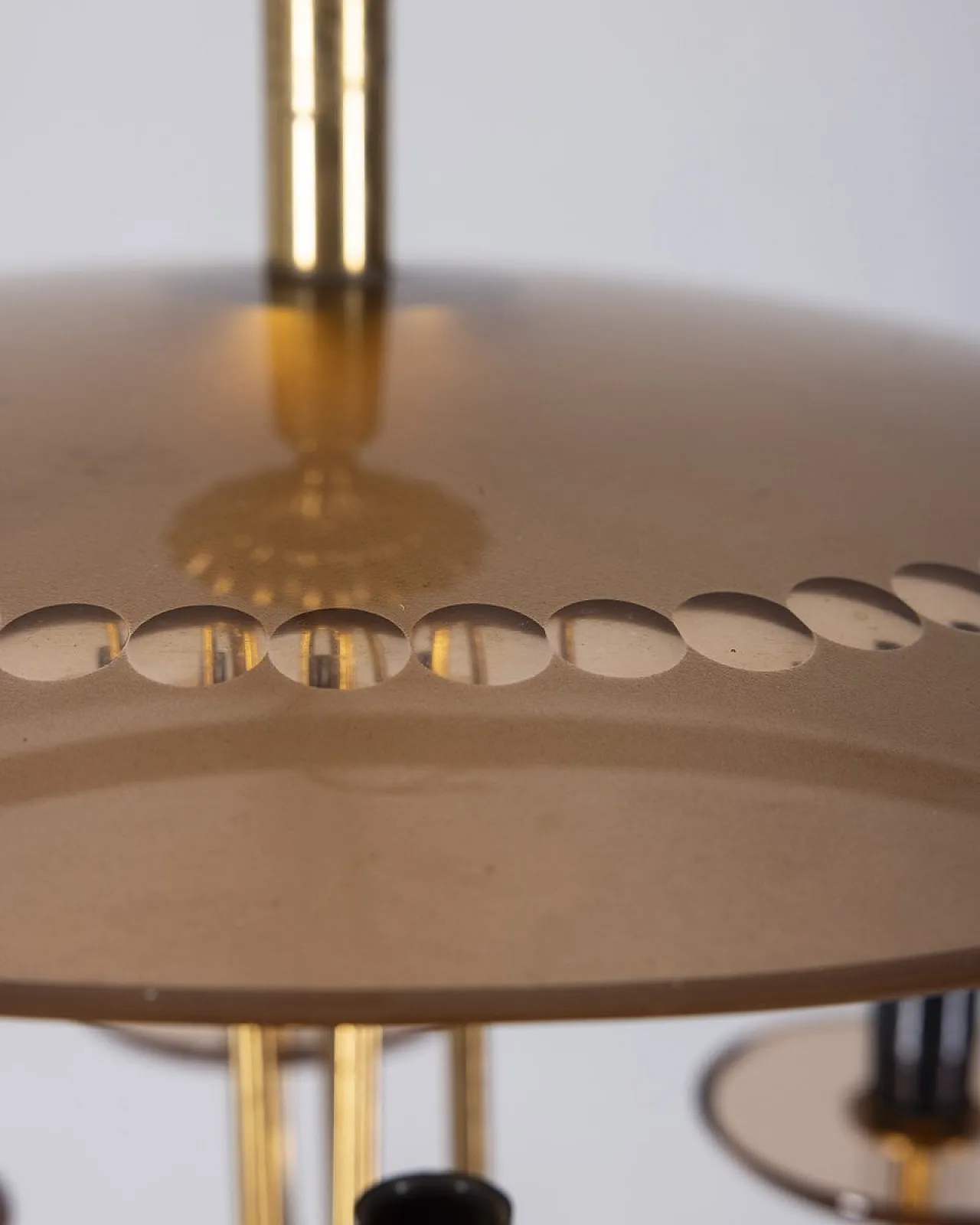 Lampadario in ottone e vetro rosa, anni '50 6