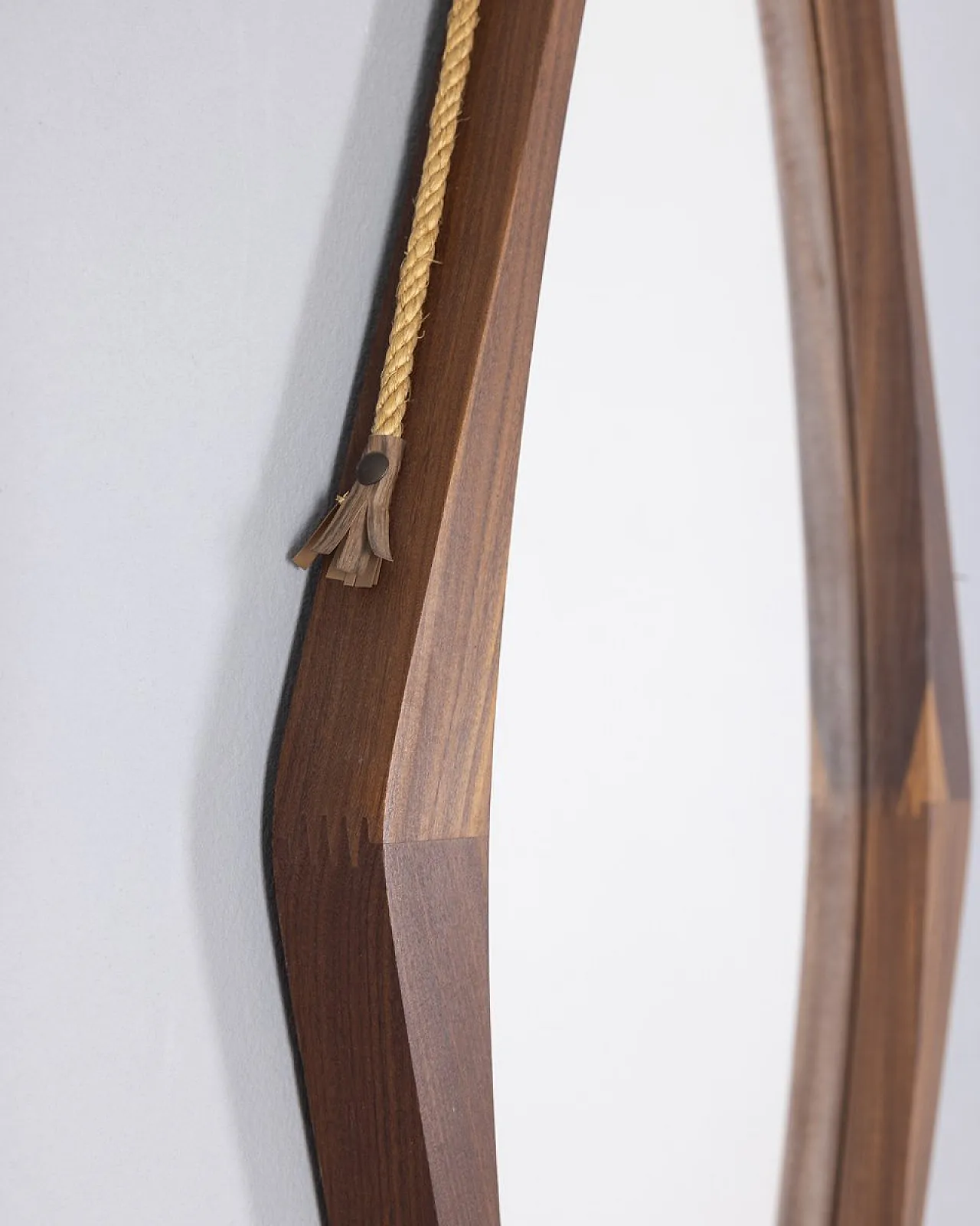 Specchio da parete ovale in legno, anni '60 2