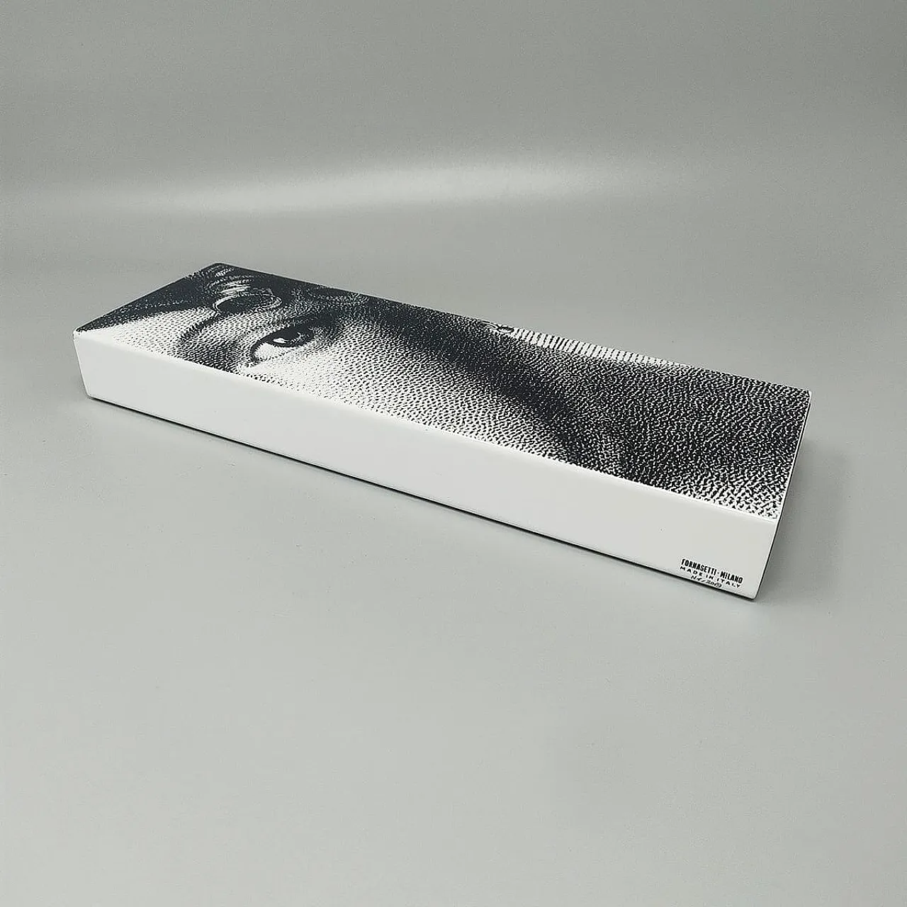 Scatola bianca e nera di Fornasetti, anni 2000 1