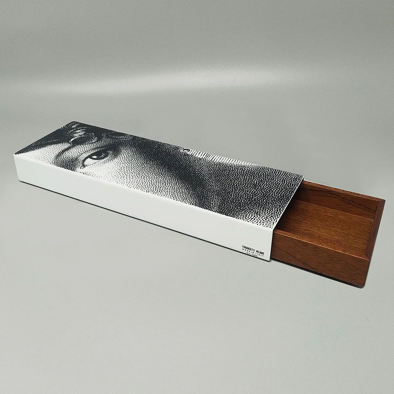 Scatola bianca e nera di Fornasetti, anni 2000 4