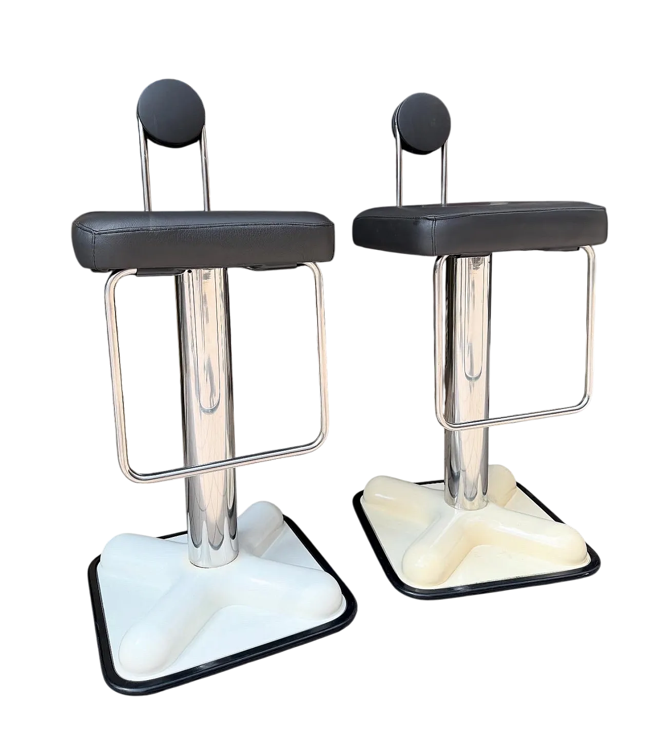 Pair of bar stools Birillo by Joe Colombo for Zanotta, 70s 8