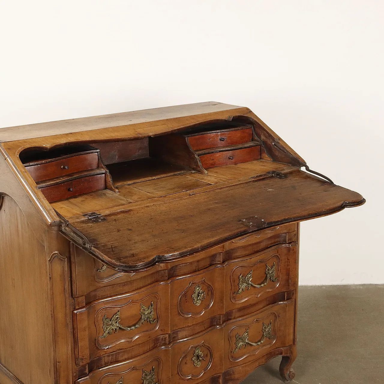 Ribalta Barocca in noce e abete con 7 cassetti, '700 4