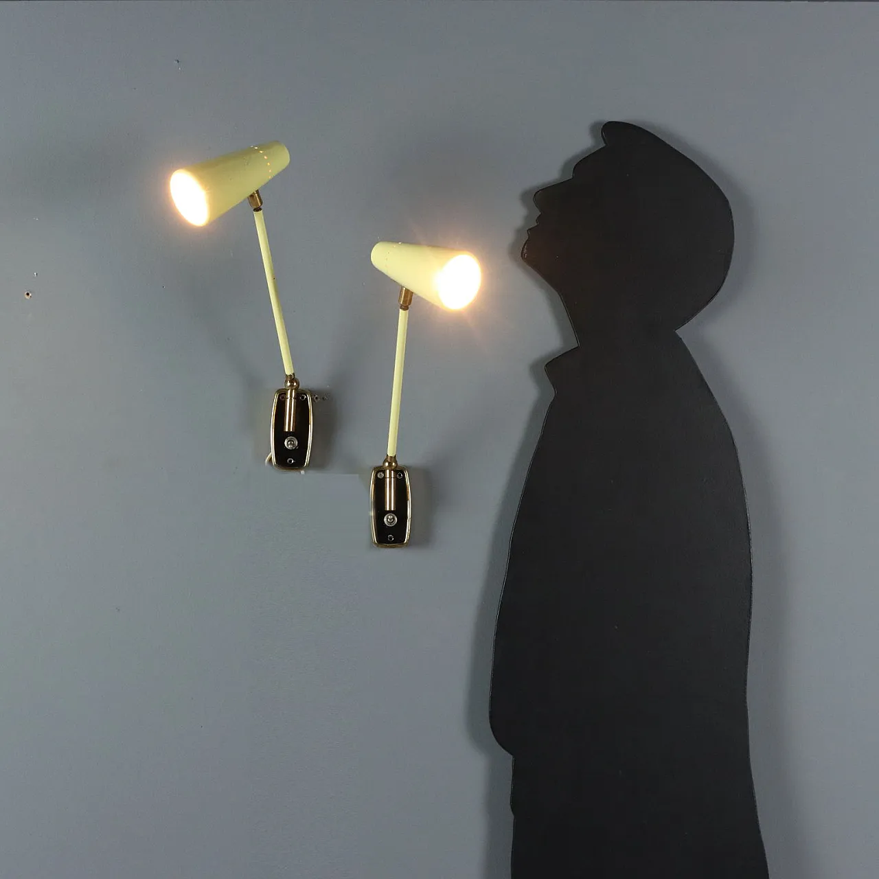 Pair of Stilnovo wall lamps in lacquered metal, 1950s 3