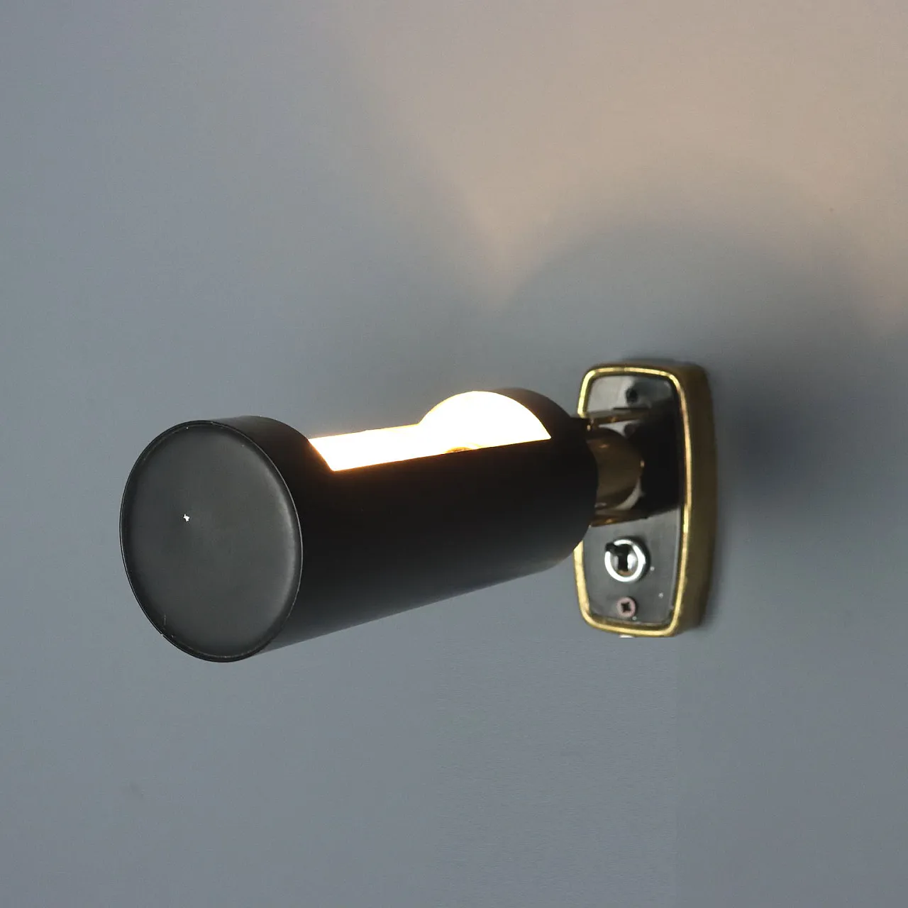 Stilnovo wall lamps, 1960s 5