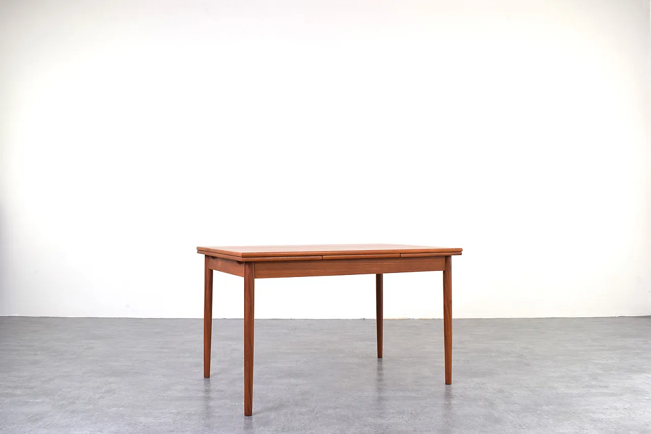 Dining table extendable in Danish teak, 1960s 1