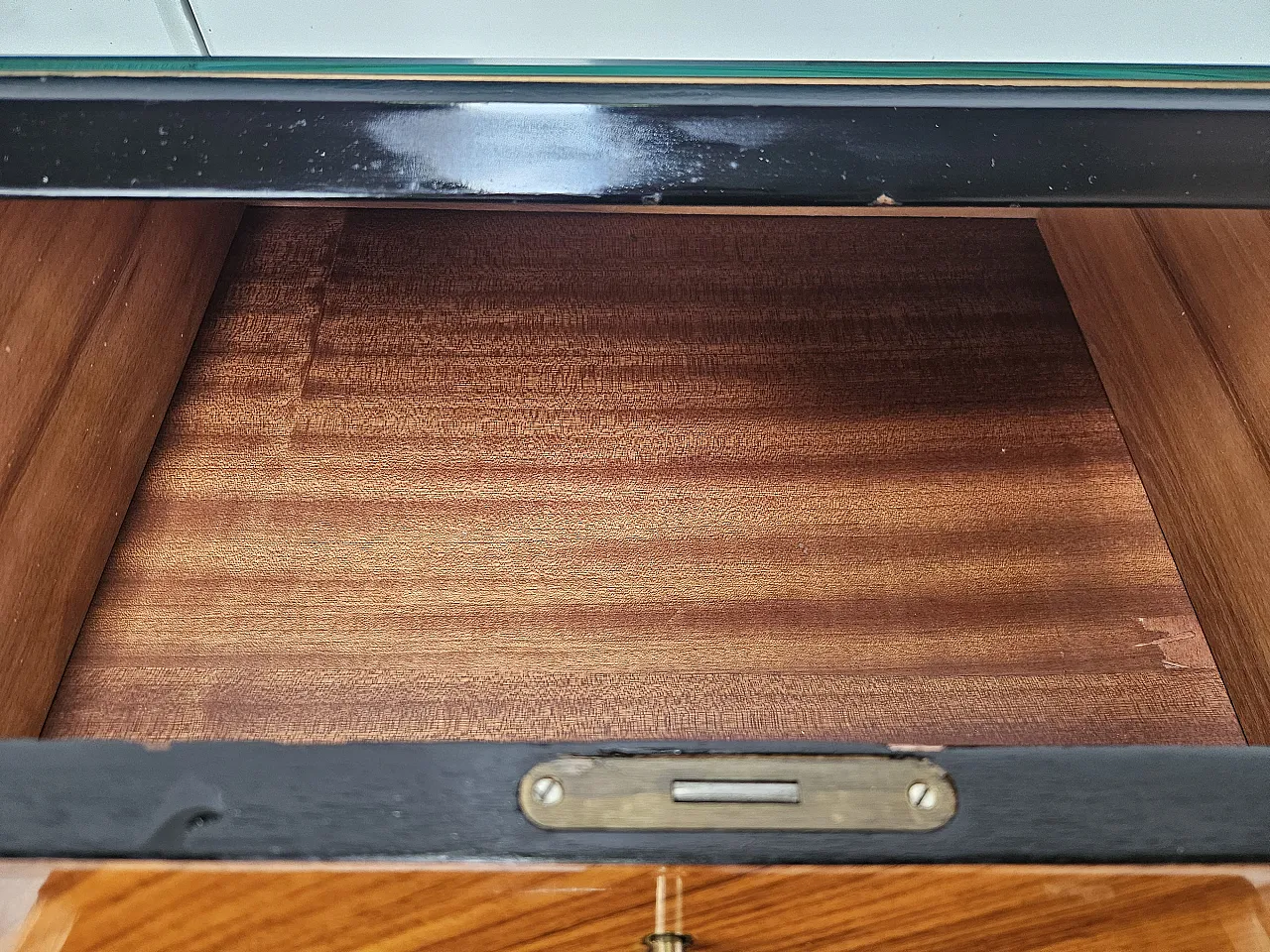 Mid Century drawer in mahogany and mirror, 1950s 12