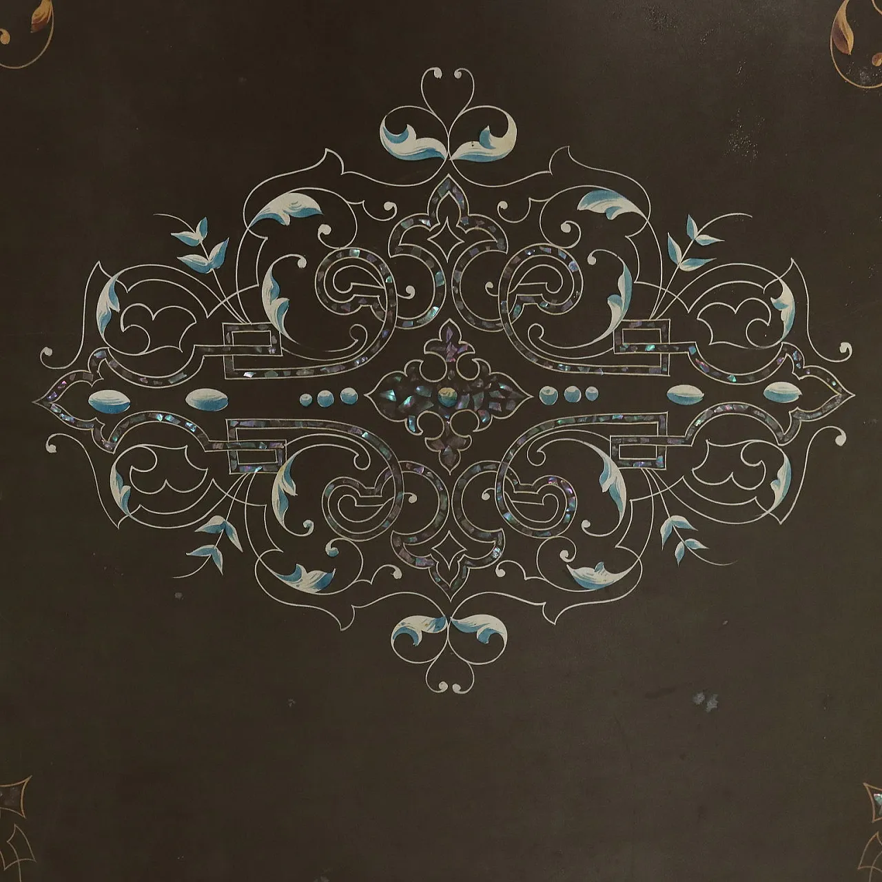 Pair of Art Nouveau Beds in painted Iron, 21st century 8