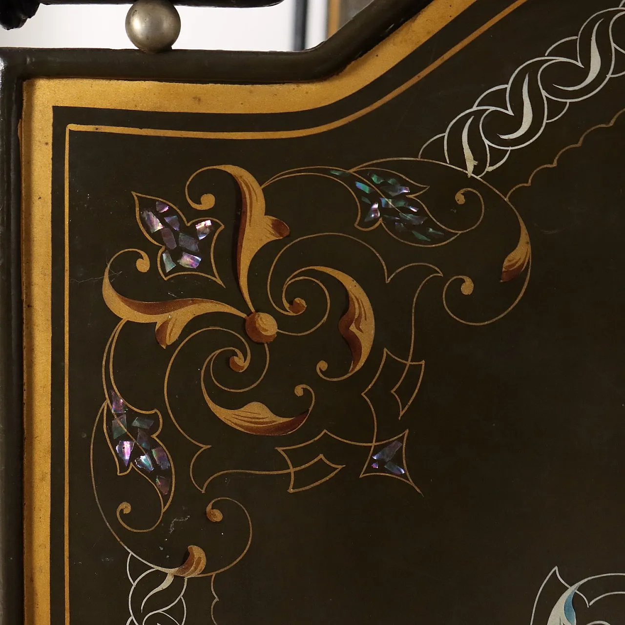 Pair of Art Nouveau Beds in painted Iron, 21st century 9