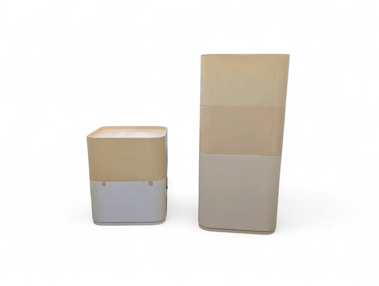Coppia di contenitori modulari disegnati da Anna Castelli per Kartell 5