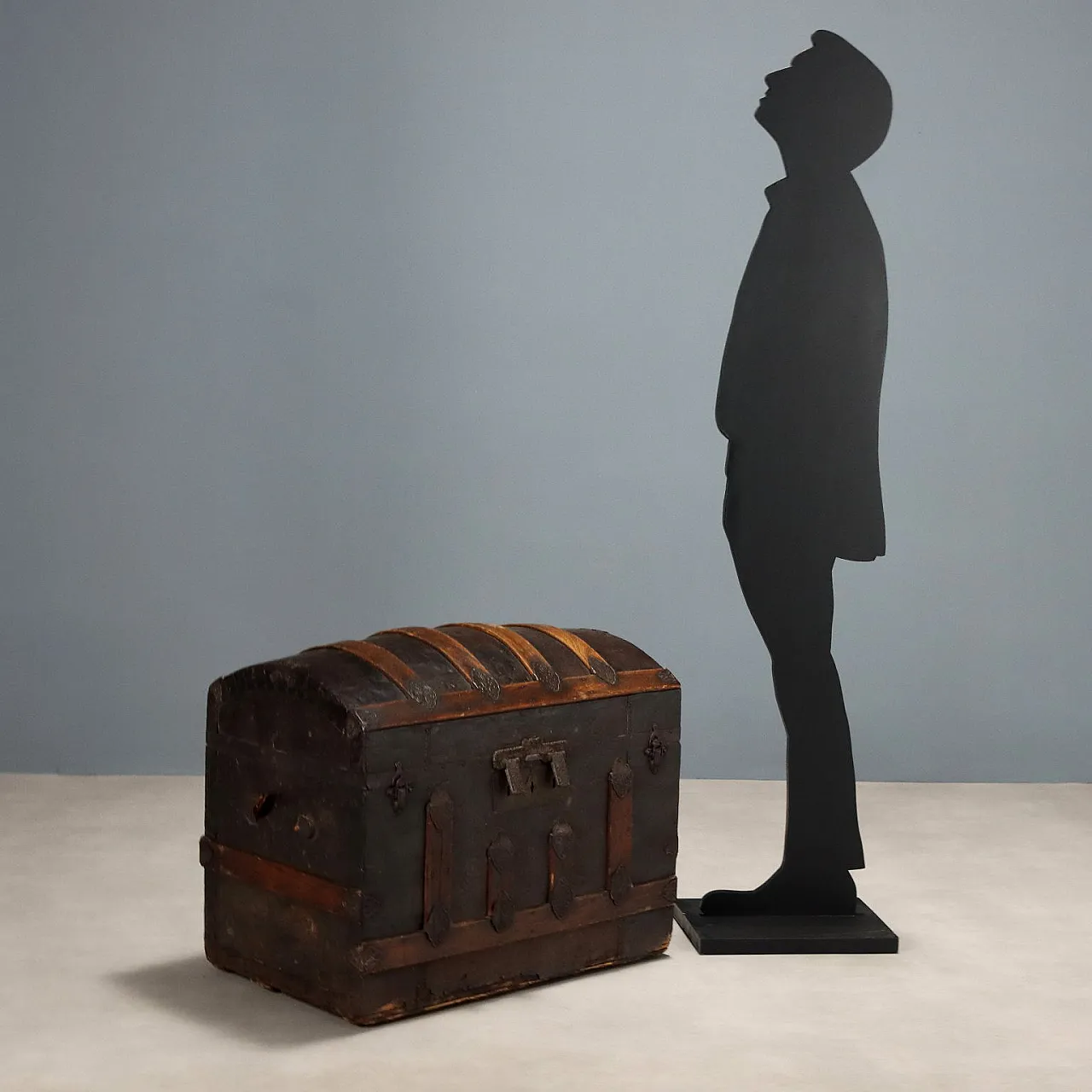 Cassa eclettica in pioppo, argento, abete e metallo, fine '800 2