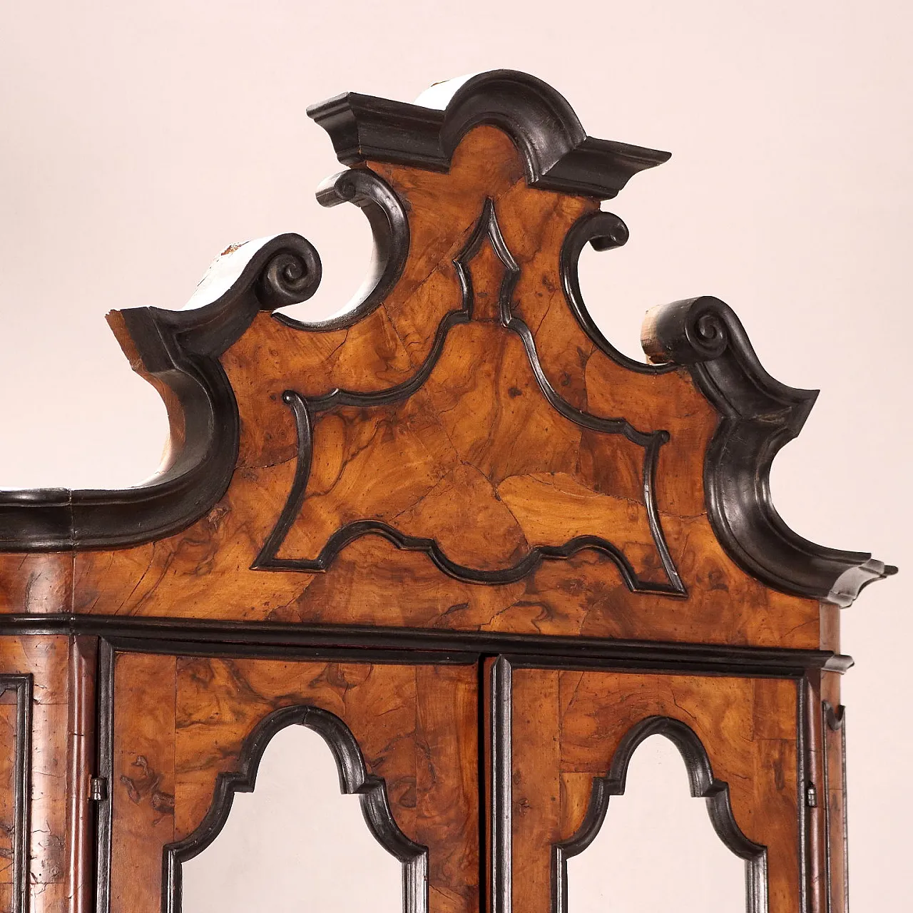 Lombard trumeau veneered in walnut burl, early 1900s 4