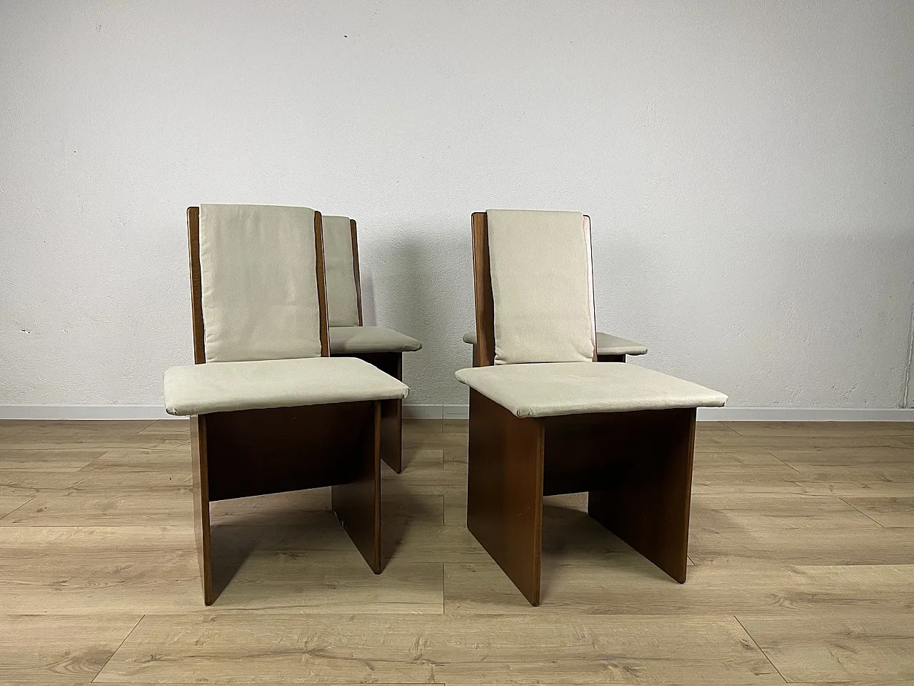 4 Takahama chairs in wood, 1960s 2