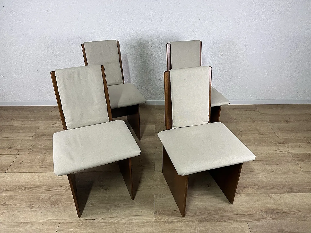 4 Takahama chairs in wood, 1960s 3
