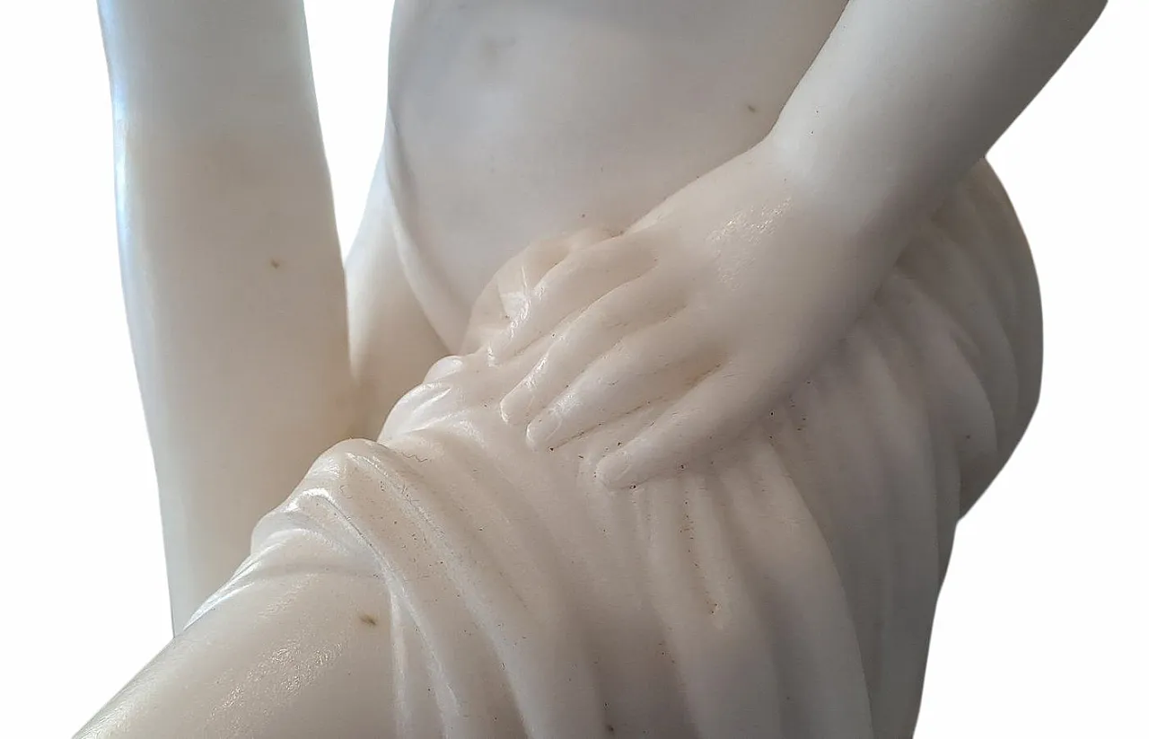 Venus bathing in white Carrara marble, 19th century 6